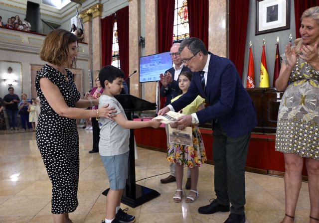 El Ayuntamiento reconoce a seis 6 educativos y 21 escolares por su implicación y defensa del Medio Ambiente - 3, Foto 3