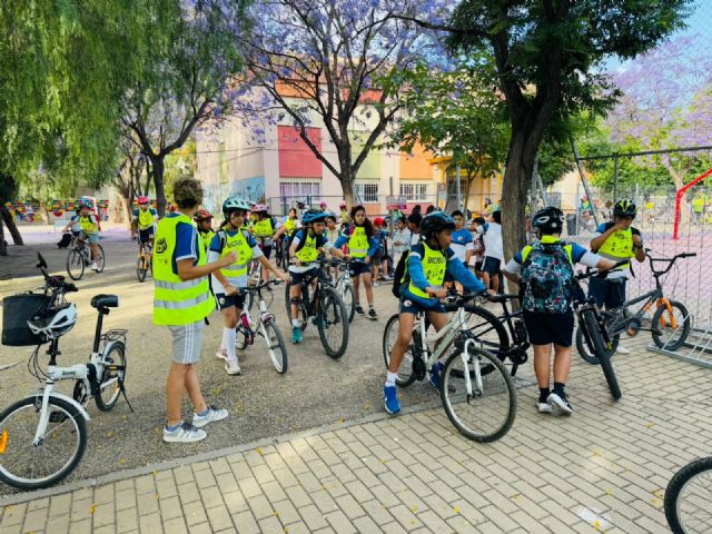 Más de 300 niños de cinco centros educativos de Lorca convierten la bicicleta en su medio de transporte para ir al cole - 5, Foto 5