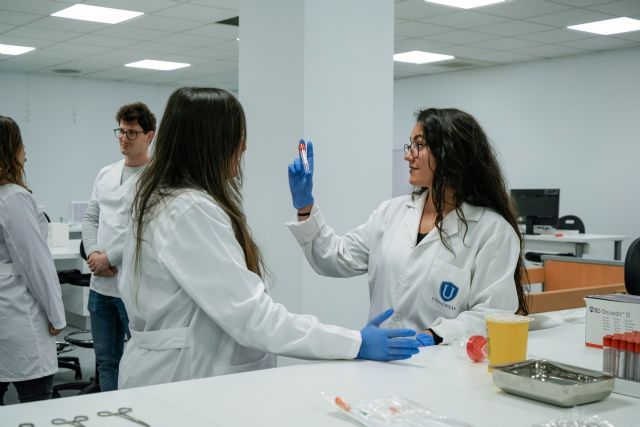 La Formación Profesional acelera la empleabilidad: la mayoría de los titulados consigue trabajo en menos de seis meses - 1, Foto 1