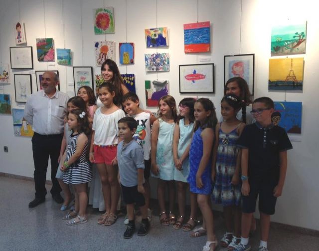 Los alumnos del taller municipal de dibujo, pintura y escultura, muestran sus obras - 1, Foto 1