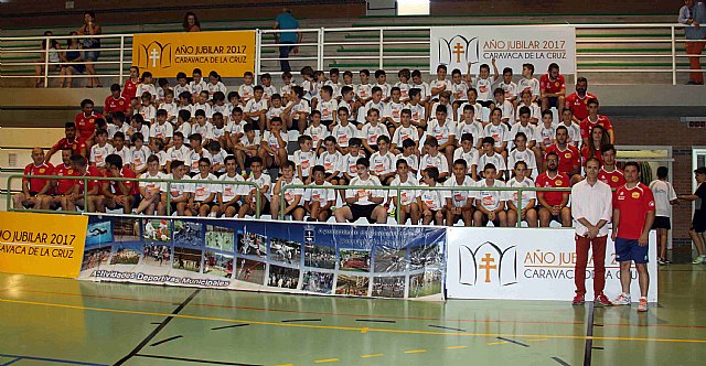 El campus Mista de fútbol y fútbol sala cumple su mayoría de edad, con todas las plazas cubiertas - 1, Foto 1