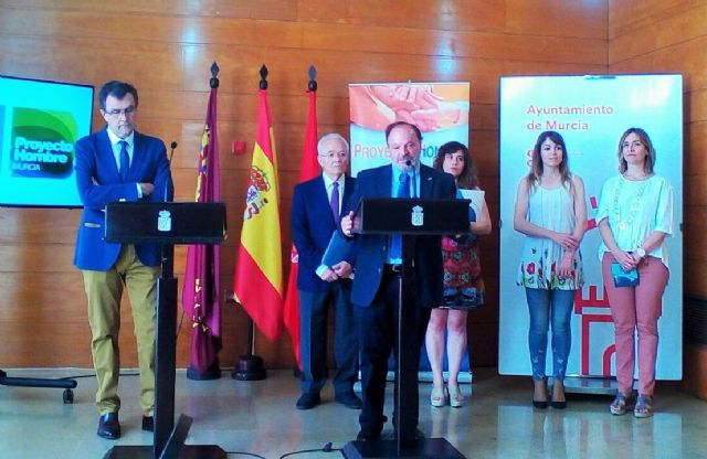 Salud participa en la presentación de la memoria de actividades de Proyecto Hombre - 1, Foto 1