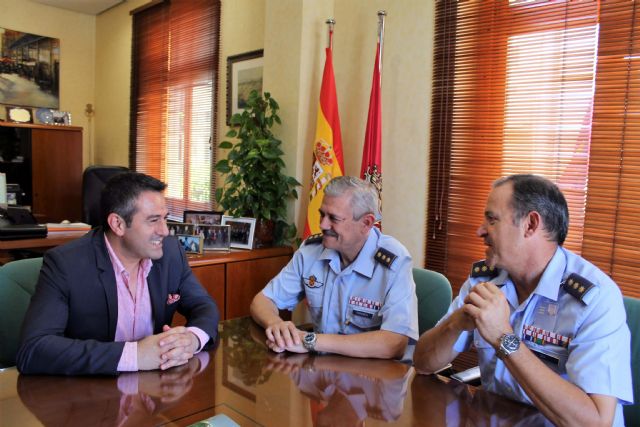 Despedida del Coronel Jefe de la Base Aérea de Alcantarilla y presentación de su relevo - 2, Foto 2
