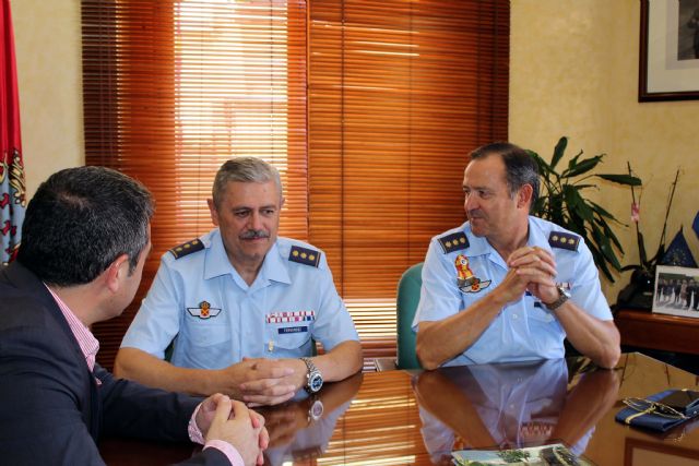 Despedida del Coronel Jefe de la Base Aérea de Alcantarilla y presentación de su relevo - 4, Foto 4