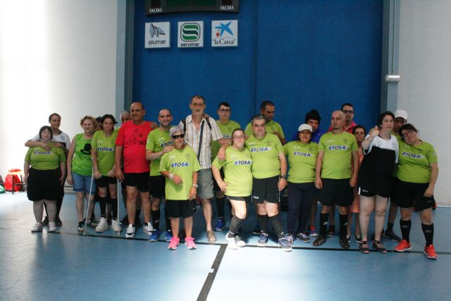 Usuarios de centros con discapacidad intelectual de la Región de Murcia celebran una jornada deportiva de convivencia en Totana