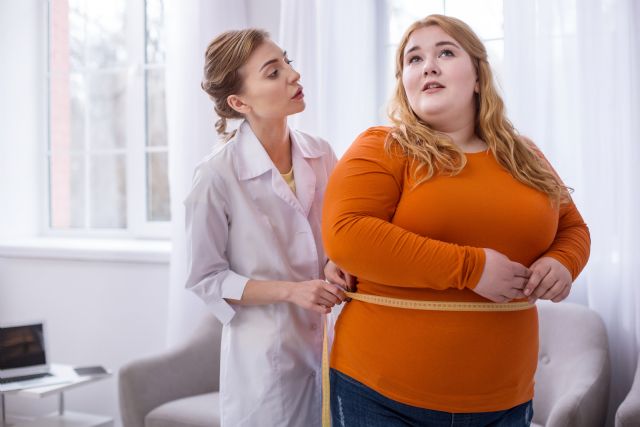  La doctora Rebecca García García, realiza la técnica ROSE en el hospital HLA La Vega, un método que da una segunda oportunidad a pacientes en los que ha fracasado el by-pass gástrico., Foto 1