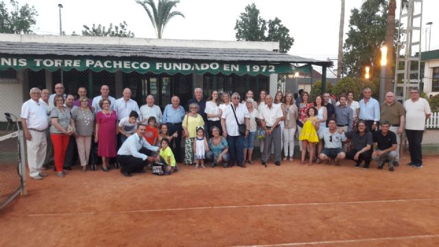 Homenaje al presidente fundador del Club de Tenis de Torre Pacheco y clausura del curso - 1, Foto 1