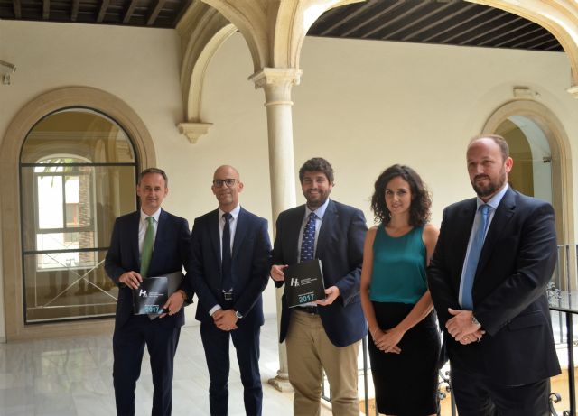 Dirección Humana traslada a López Miras los principales retos para los directores de recursos humanos - 1, Foto 1