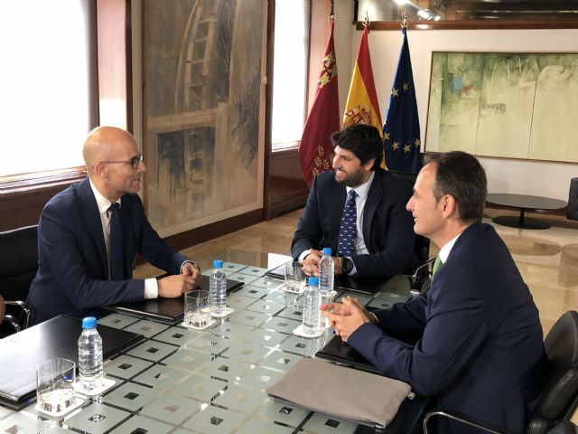 López Miras se reúne con el presidente de la Asociación de Dirección Humana de la Región de Murcia - 1, Foto 1