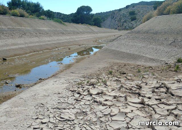 El nuevo recorte al trasvase Tajo-Segura impulsado por el PSOE reducirá en un 30% el suministro de agua a los agricultores y ganaderos de Lorca - 1, Foto 1