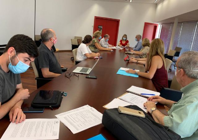 Una comisión integrada por diversos colectivos públicos y privados redactará el primer Plan Municipal de Cooperación al Desarrollo - 3, Foto 3