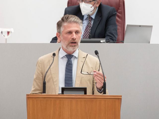 El PP exige al Gobierno de España elaborar currículos de contenidos, claros, concisos y libres de sesgo ideológico para garantizar la igualdad de oportunidades del alumnado - 1, Foto 1