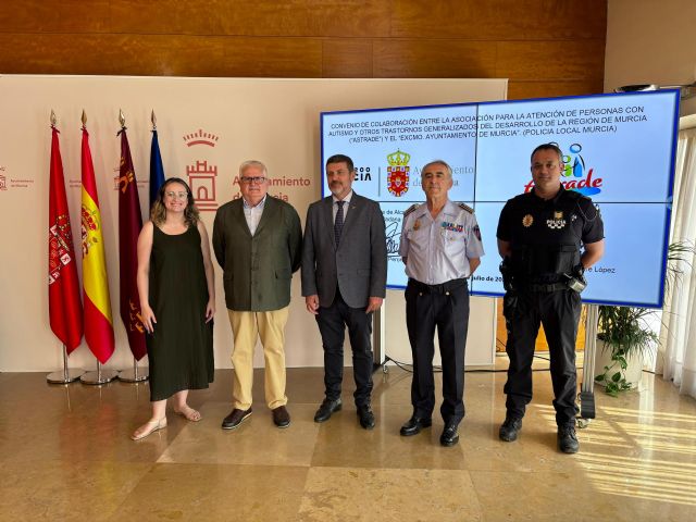 Astrade y el Ayuntamiento de Murcia impulsan la inclusión y detección temprana del autismo - 2, Foto 2