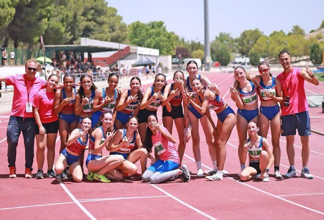 El equipo femenino del Atletismo Las Torres, campeón regional sub-16 de clubes - 3, Foto 3
