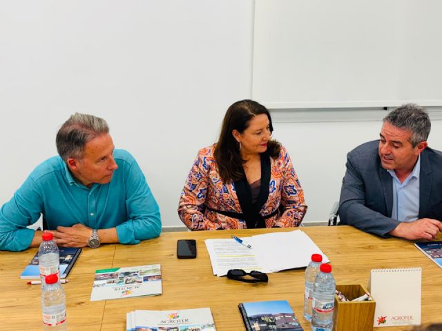 Fulgencio Gil: Quieren secar la despensa de Europa, pero no vamos a dejar solos a nuestros agricultores - 3, Foto 3