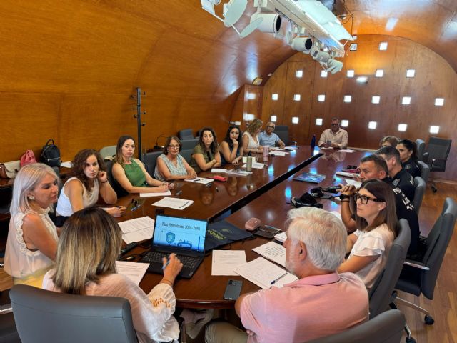 El Ayuntamiento de Lorca avanza en la aprobación de un Plan Municipal para prevenir el absentismo y el abandono escolar - 2, Foto 2