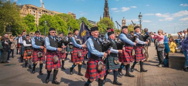 Edimburgo celebra con solemnidad una de las principales jornadas de reconocimiento a las Fuerzas Armadas británicas - 5, Foto 5