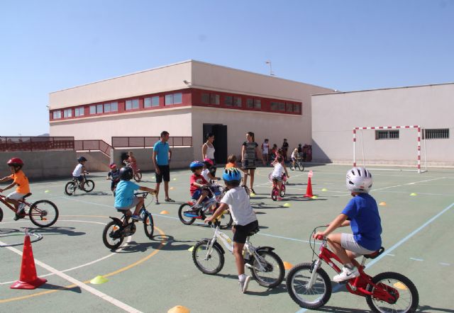 Más de 200 niños participan en la Escuela de Verano 'I Love Campus' en Puerto Lumbreras - 1, Foto 1