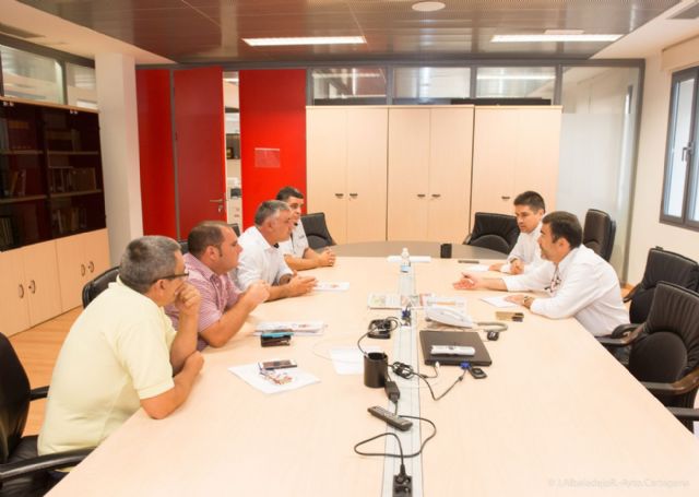 La nueva directiva de Radiotaxi Cartagena visita al alcalde - 3, Foto 3