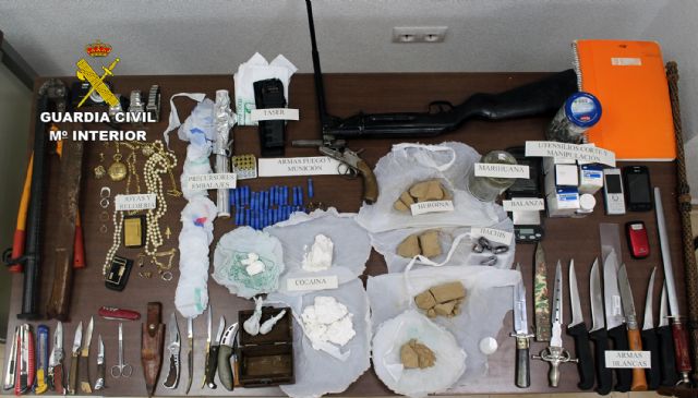 La Guardia Civil desmantela un clan familiar dedicado al tráfico de drogas en Murcia - 4, Foto 4