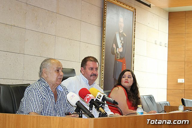 Se realiza una recepción a Francisco Cayuela Cánovas, Foto 4