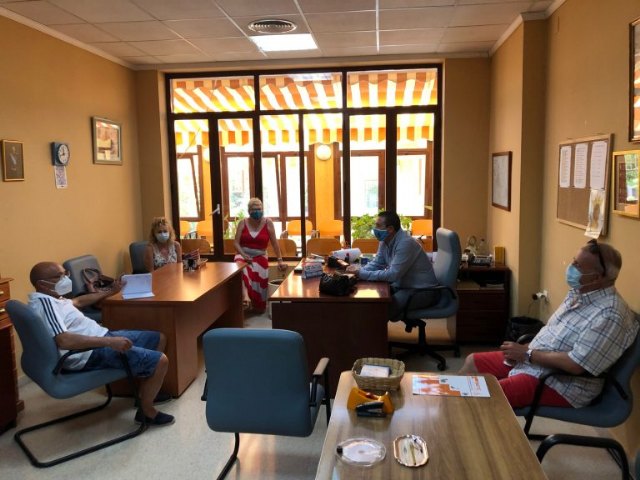 El Alcalde y el Concejal de Mayores han mantenido un encuentro con la Asociación Local de Personas Mayores - 1, Foto 1