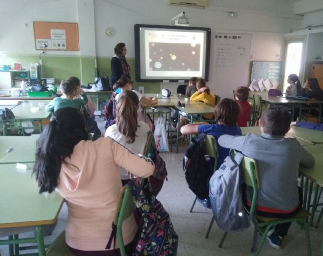 Alumnos de quinto y sexto de primaria retomarán los talleres de conciencia crítica y solidaria promovidos por el Gobierno regional - 1, Foto 1