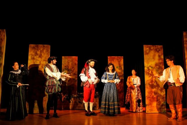 El clásico ´Entre bobos anda el juego´ de José Zorrilla llega mañana al festival Teatro del Mar - 1, Foto 1