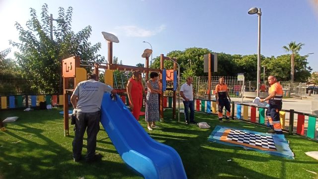 La alcaldesa visita el fin de las obras de mejora en las zonas infantiles de juego del parque Reina Sofía de Puerto Lumbreras - 3, Foto 3