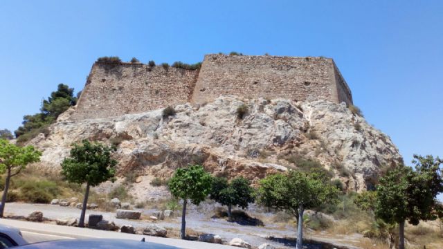 Las obras de restauración del Fuerte de Despeñaperros llevan un año paradas - 1, Foto 1