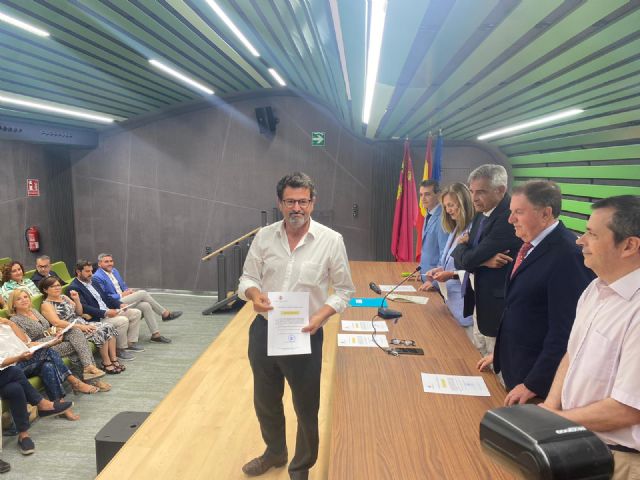 Joaquín Robles (VOX) recoge su su acta de diputado por VOX - 1, Foto 1