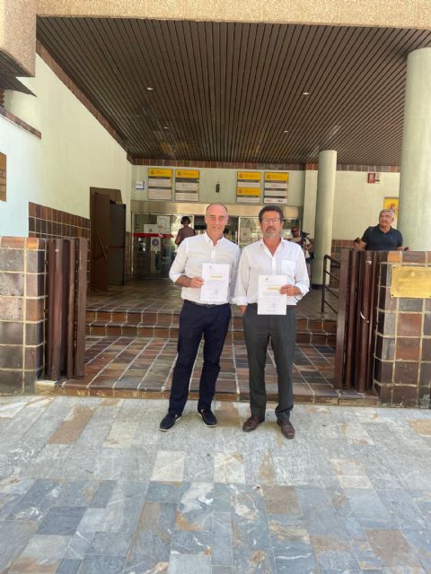 Joaquín Robles (VOX) recoge su su acta de diputado por VOX - 2, Foto 2