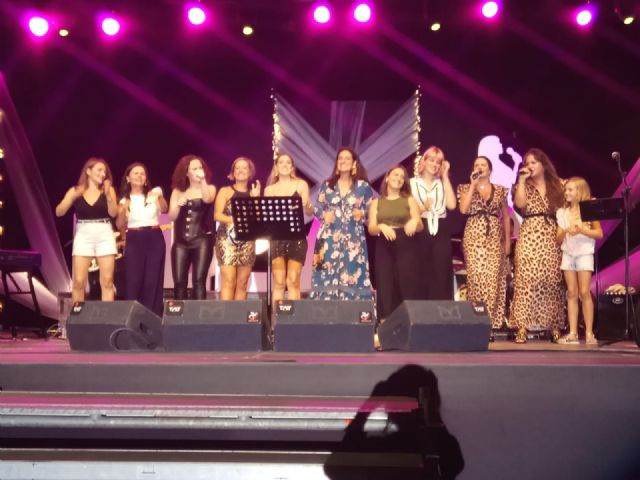 Ellas brindan su apoyo al deporte femenino aguileño ante más de un millar de asistentes - 1, Foto 1