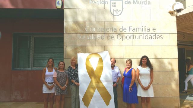 La Comunidad colabora con la asociación de familiares de niños con cáncer en la campaña Enciende la esperanza - 1, Foto 1
