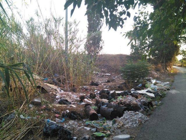 Ahora Murcia denuncia que la senda verde de Espinardo se ha convertido en un vertedero de escombros y de macetas presuntamente de marihuana - 3, Foto 3