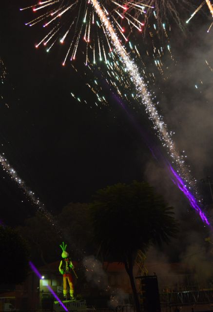 La quema del Raspajo pone punto y final un año más a las fiestas de Las Torres de Cotillas - 1, Foto 1