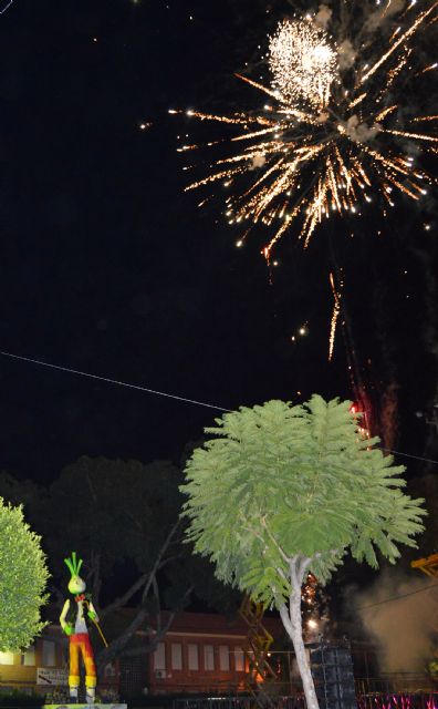 La quema del Raspajo pone punto y final un año más a las fiestas de Las Torres de Cotillas - 4, Foto 4