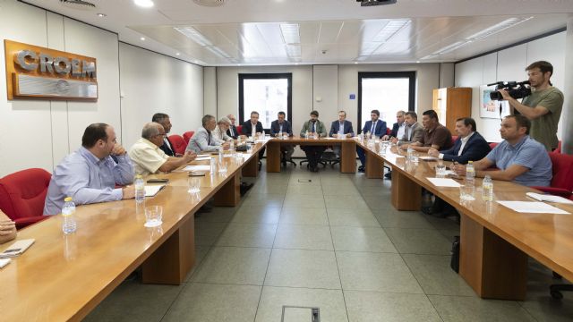 López Miras apela a la responsabilidad para abrir nuevas vías de diálogo institucional que garanticen el futuro del trasvase Tajo-Segura - 1, Foto 1