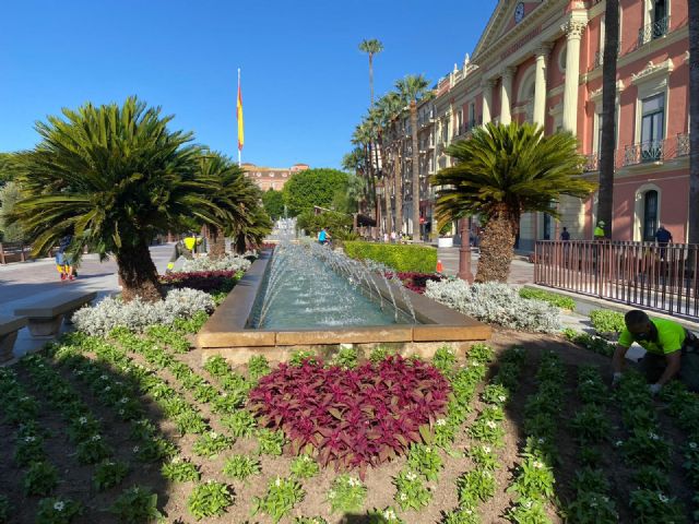 Cientos de corazones reciben a los murcianos para concienciar sobre las medidas de seguridad contra el Covid - 3, Foto 3