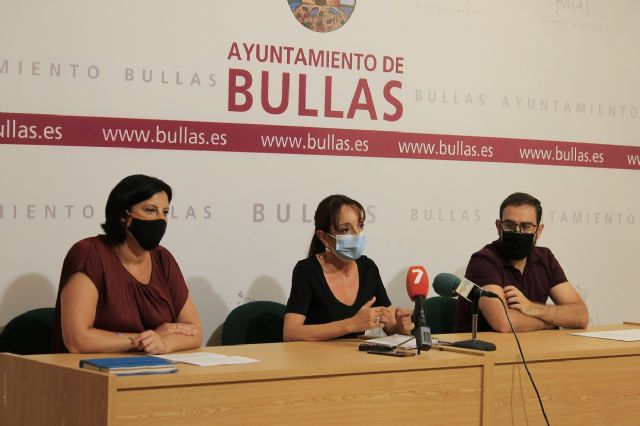 Extinguido el incendio forestal declarado el pasado sábado en La Silla - 1, Foto 1