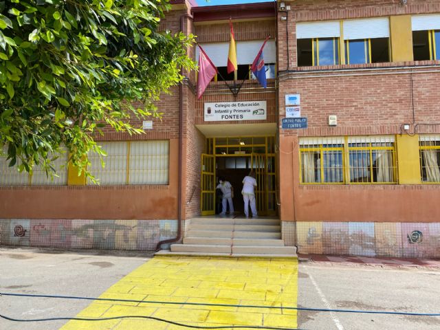 El Ayuntamiento de Torre Pacheco pondrá un retén de limpieza fijo en cada colegio durante el horario de clase - 2, Foto 2