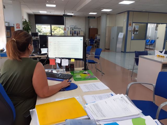 San Pedro del Pinatar destina 25 mil euros en ayudas de movilidad y material escolar - 1, Foto 1