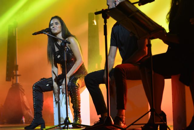 India Martínez brilla con luz propia en el inicio de la Feria de Calasparra - 1, Foto 1