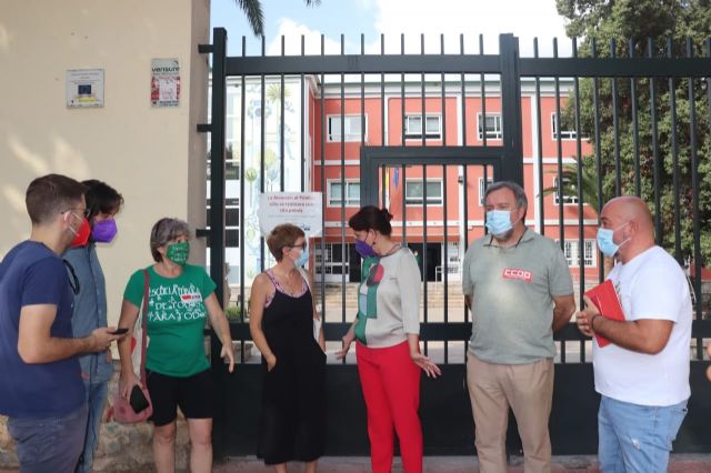 María Marín: El curso escolar empieza sin las medidas básicas sanitarias, con menos docentes y con aulas masificadas - 2, Foto 2