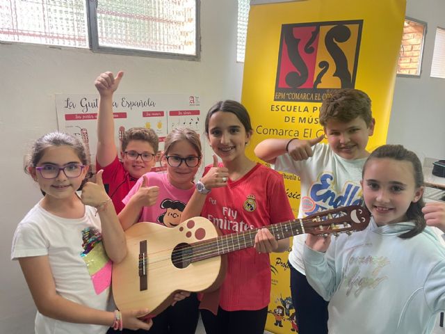 Pepita, la guitarra educativa de la Fundación Alhambra Guitarras: investigación, innovación y enseñanza inclusiva para niños y niñas de 5 a 9 años - 1, Foto 1