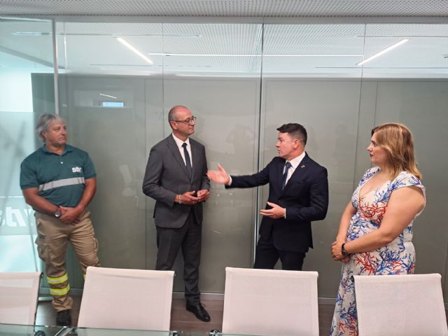 Educación pone en marcha la primera fase de la acreditación profesional de trabajadores sin titulación en empresas - 2, Foto 2