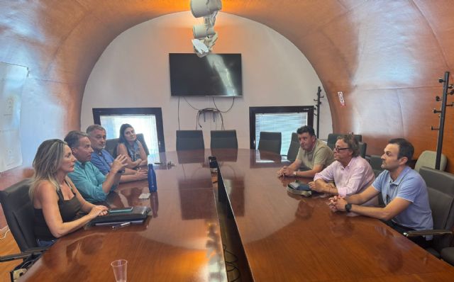 El alcalde mantiene una nueva reunión con los vecinos de Río en la que les traslada tranquilidad en relación a la instalación de una planta de biogás - 1, Foto 1