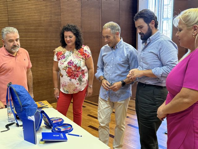 La Unión lanza la campaña Tus compras tienen premio para impulsar el comercio local en la vuelta al cole - 2, Foto 2