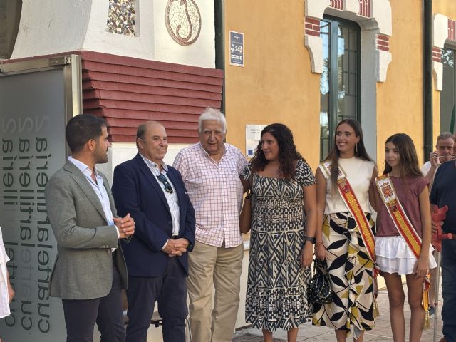 El patrimonio textil de la Peña 'El Barbecho' llega al Cuartel de Artillería con una colección de 63 piezas con  motivo del 25 aniversario del grupo - 1, Foto 1