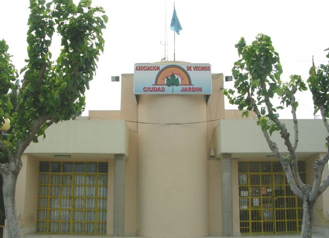 La A.VV. Ciudad Jardín oferta clases de baile, música, yoga o costura para los vecinos - 1, Foto 1